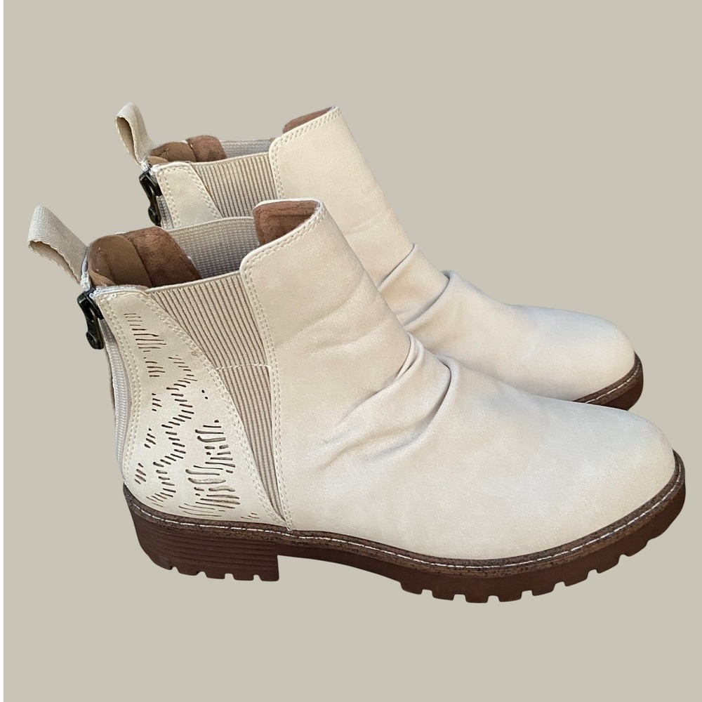 Blowfish Malibu Womens River-B Ankle Boots 11 Cream Vegan Ruched Lug Sole Boho